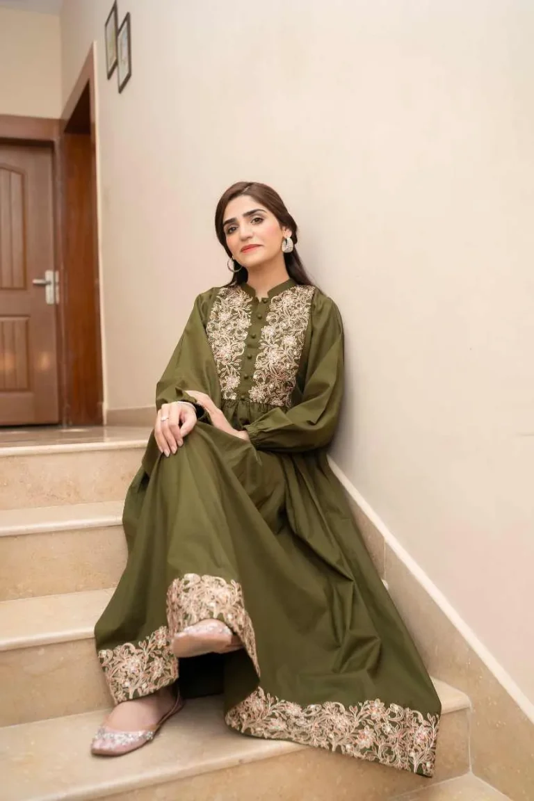 Khaddar – Green Maxi