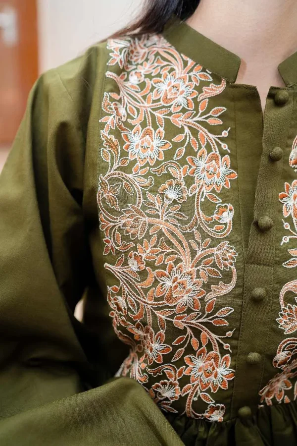 Fabric: Khaddar - Green Maxi - Image 4