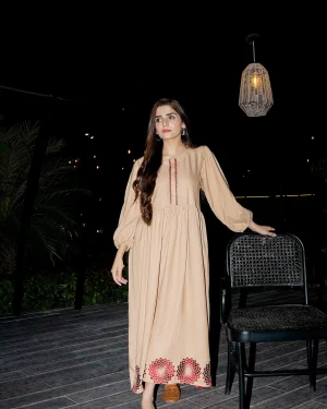 Fabric: Dhanak Coffee-Maxi