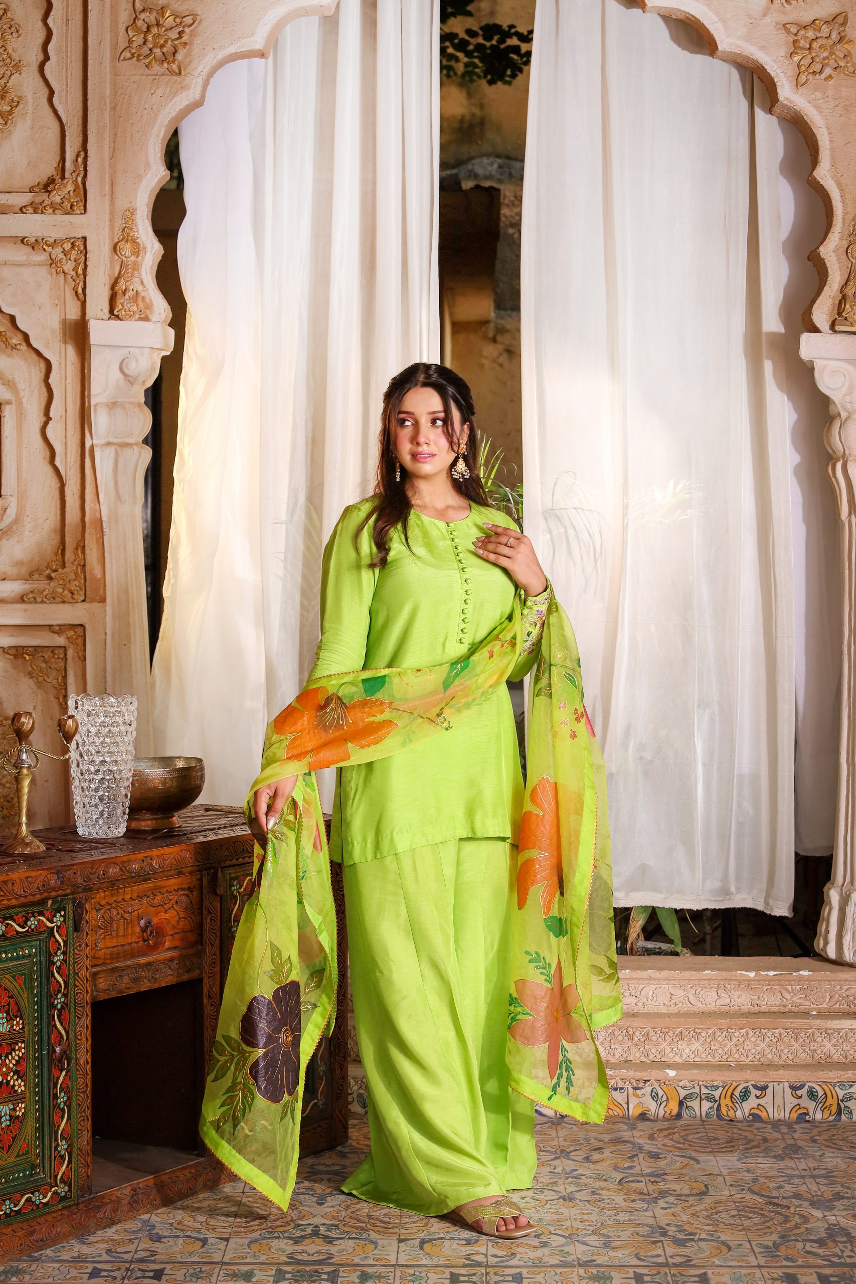 3-Piece PremiumSilk Suit (Short-02)